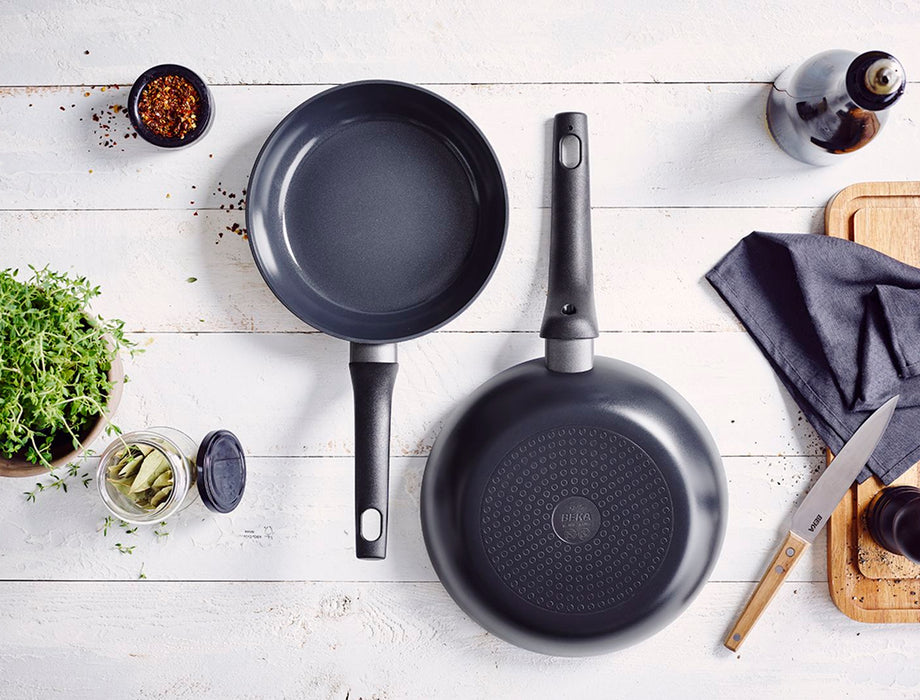 PFAS-free frying, trendy design: Kuro