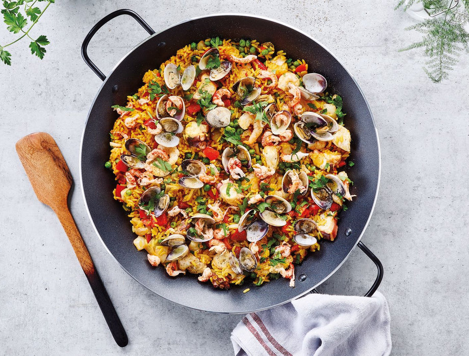 Create a Spanish atmosphere in your home with our paella recipe