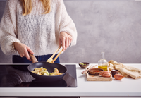 Yakuro non-stick frying pan