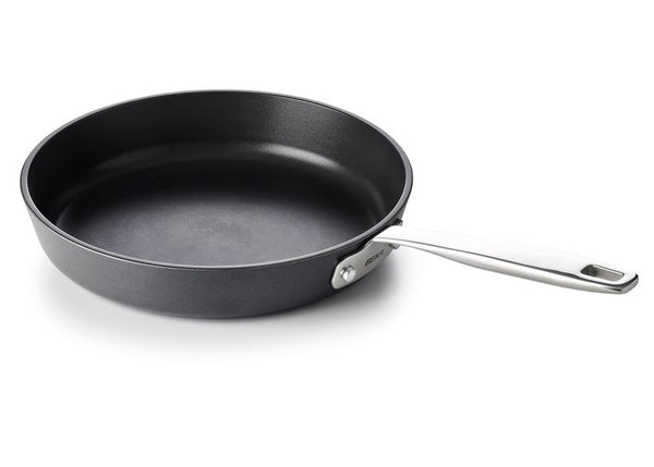 Maestro non-stick frying pan