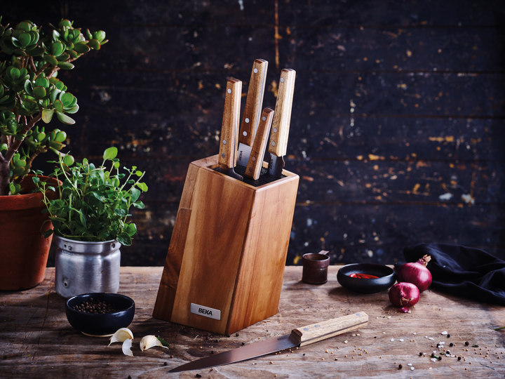 Nomad knife block